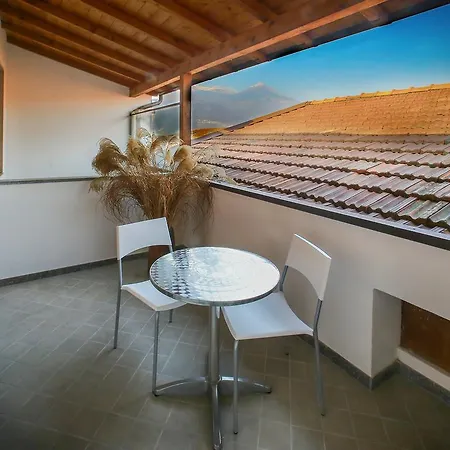 Apartman Central Plaza Apartament Colico