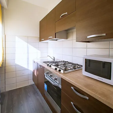 Central Plaza Apartament Apartman